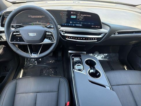 Certified 2024 Cadillac Lyriq Luxury RWD image 7