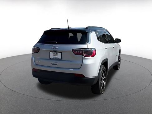 Used 2025 Jeep Compass Limited AWD/4WD image 11