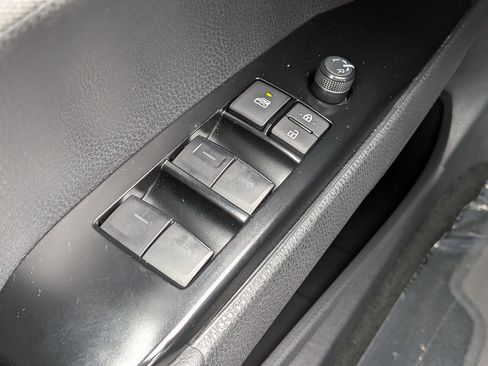 Used 2025 Toyota Camry LE FWD image 20