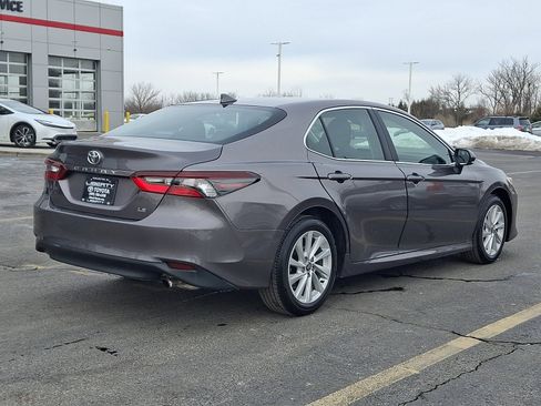 Used 2024 Toyota Camry LE image 6