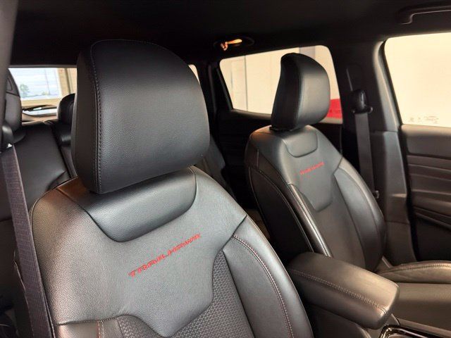 Used 2023 Jeep Compass Trailhawk w/ Trailhawk Convenience Group AWD/4WD image 36