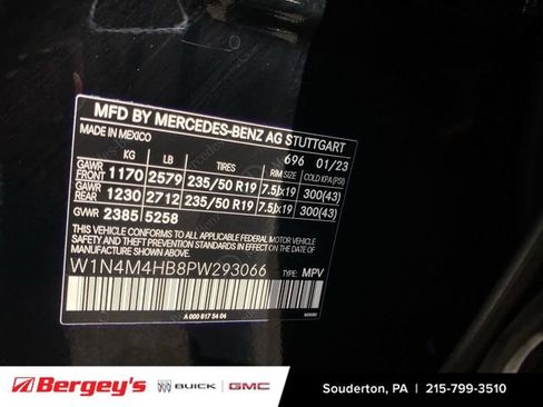 Used 2023 Mercedes-Benz GLB 250 4MATIC image 38