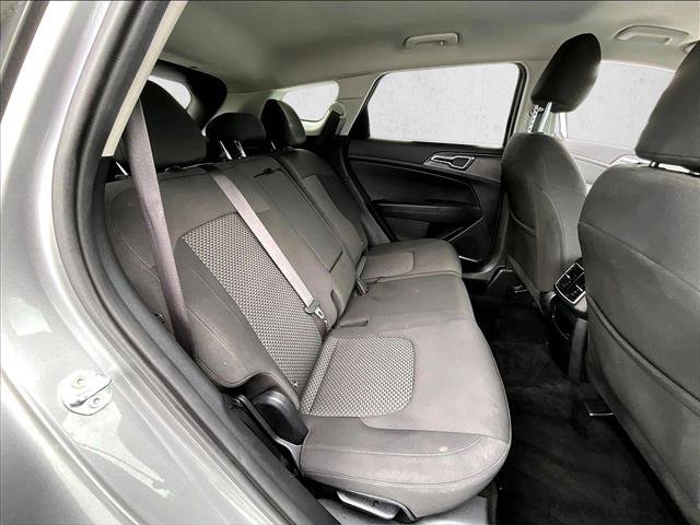 Used 2024 Kia Sportage LX FWD image 29