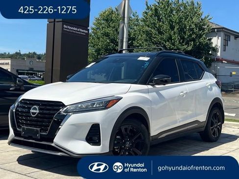 Used 2023 Nissan Kicks SR w/ SR Premium Package FWD image 1