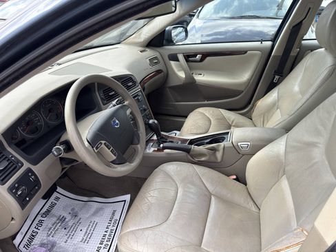Used 2007 Volvo V70 2.4 FWD image 8