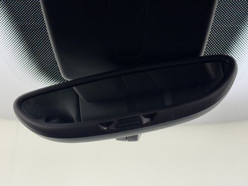 Used 2017 Porsche Cayenne Turbo image 32