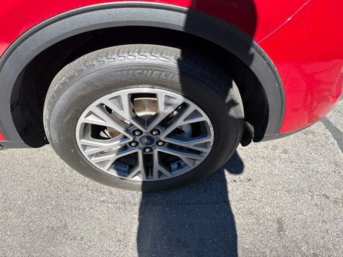 Used 2022 Ford Escape SEL AWD/4WD image 16