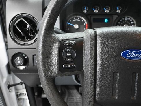 Used 2016 Ford F250 XL w/ Power Equipment Group image 27