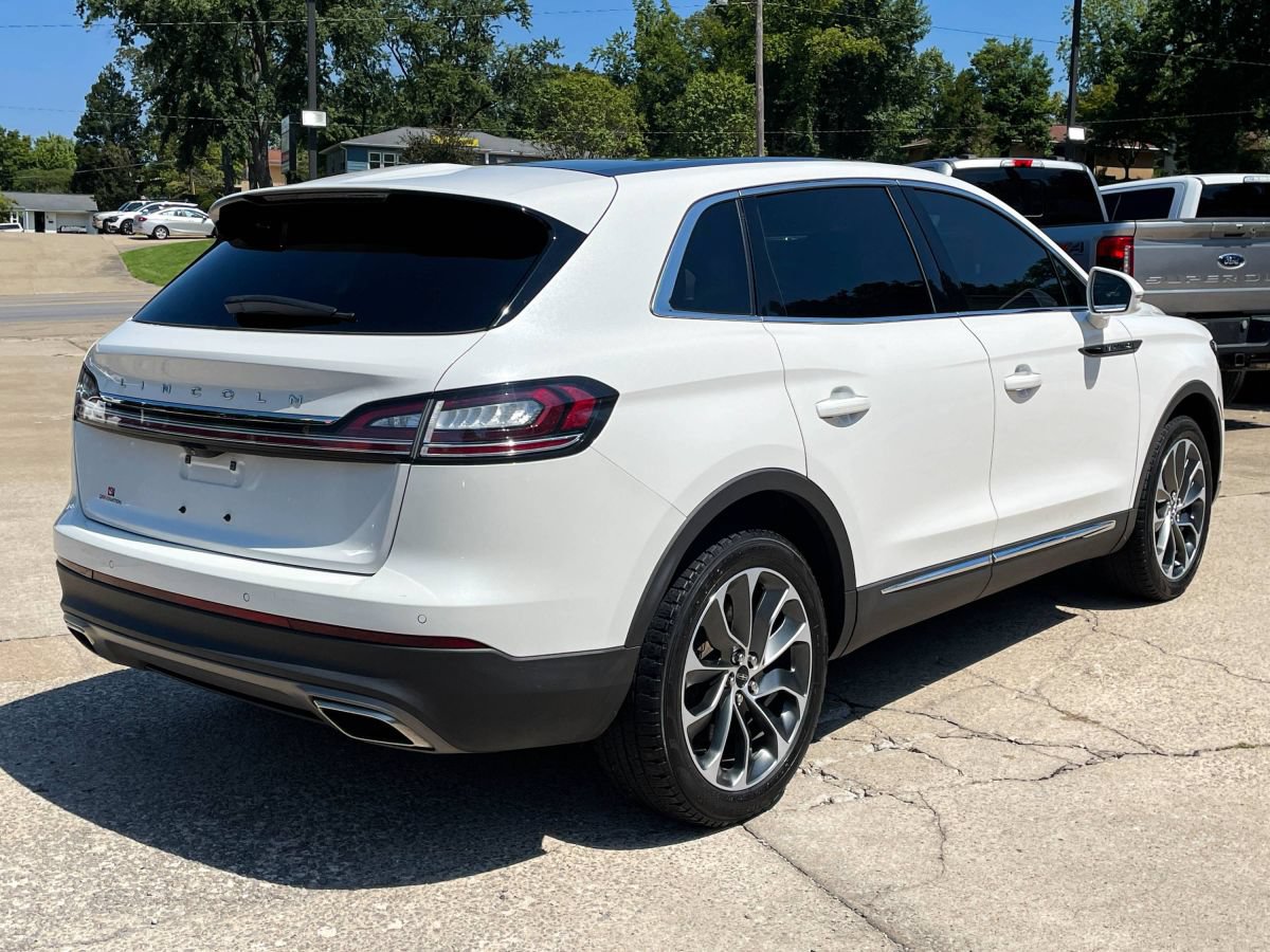 Used 2021 Lincoln Nautilus Reserve AWD/4WD image 6