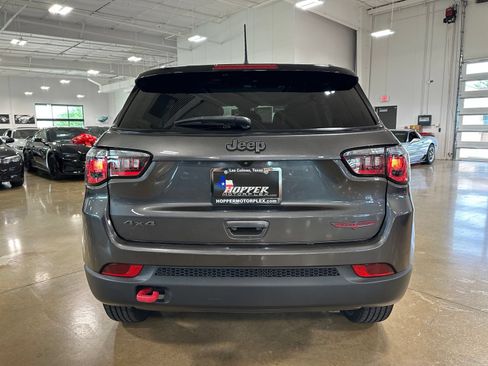 Used 2022 Jeep Compass Trailhawk w/ Sun and Sound Group AWD/4WD image 6