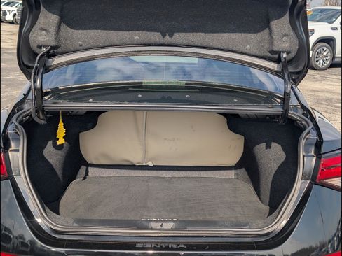 Used 2021 Nissan Sentra SV image 22