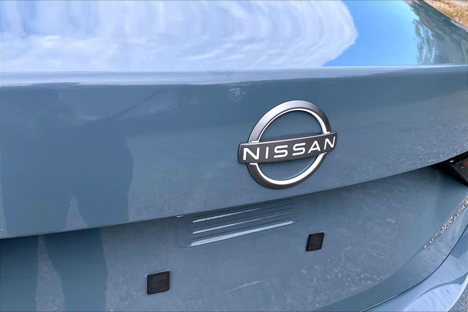 Used 2024 Nissan Sentra SV FWD image 31