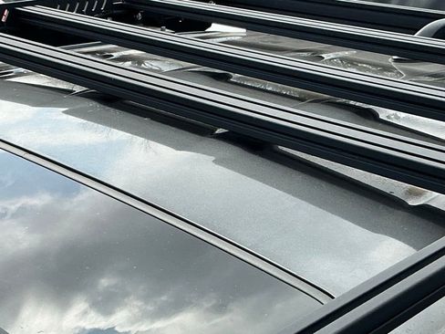 Used 2021 Toyota Tacoma TRD Off-Road w/ TRD Premium Off Road Package image 11