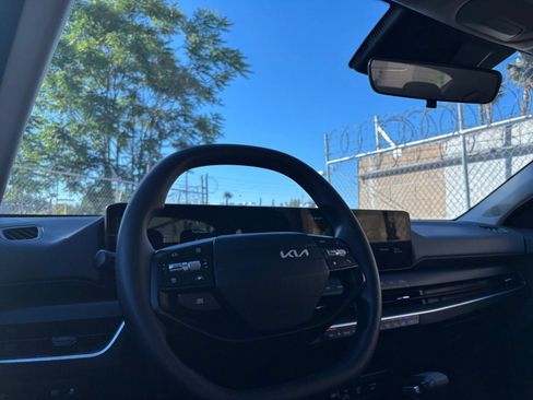 Used 2025 Kia K4 FWD image 34