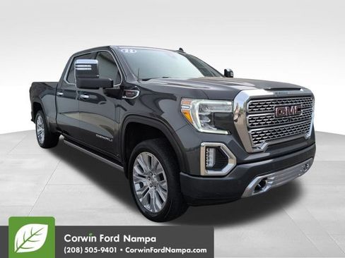 Used 2022 GMC Sierra 1500 Denali w/ Denali Reserve Package AWD/4WD image 1