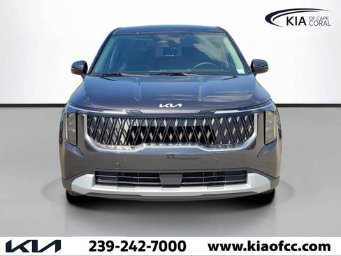 New 2026 Kia Carnival FWD image 2