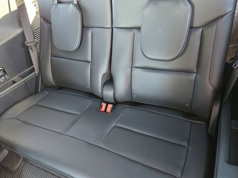 New 2026 Ford Explorer ST-Line w/ ST-Line Street Pack image 27