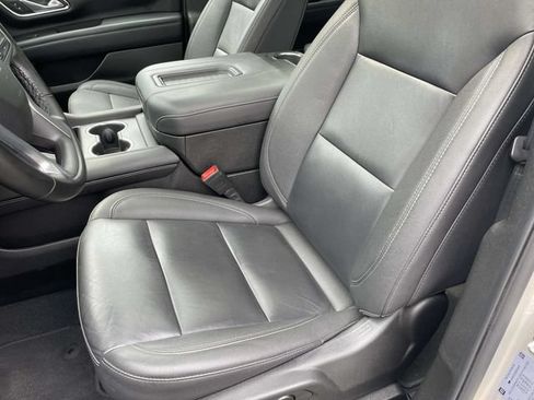 Used 2024 Chevrolet Suburban LT w/ LT Signature Package AWD/4WD image 12