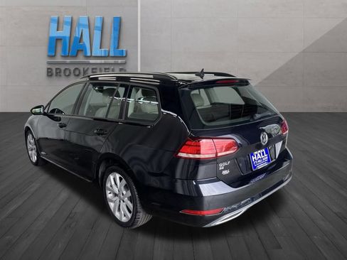 Certified 2019 Volkswagen Golf SE image 4