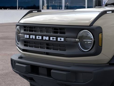 New 2026 Ford Bronco 4-Door AWD/4WD image 19