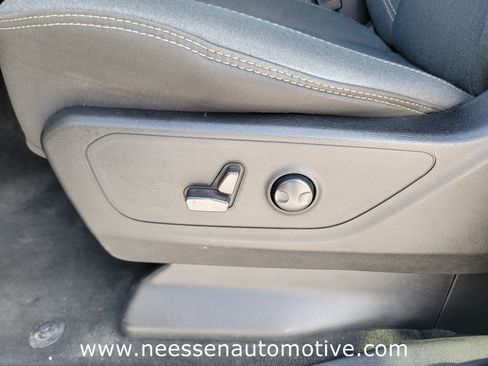 Used 2022 RAM 1500 Big Horn image 17