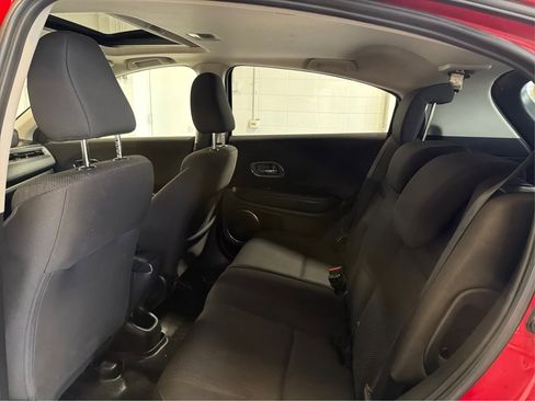Used 2016 Honda HR-V EX image 10