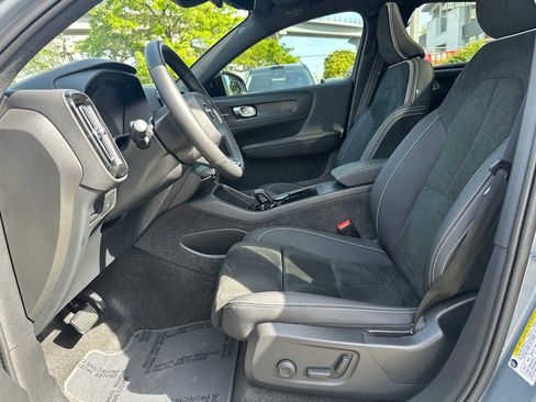 Certified 2023 Volvo C40 P8 Recharge Ultimate AWD/4WD image 20