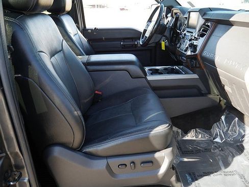 Used 2016 Ford F250 Lariat w/ Lariat Interior Package image 49