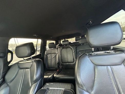 Used 2022 Jeep Wagoneer Series II image 8