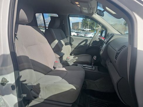 Used 2017 Nissan Frontier SV AWD/4WD image 22