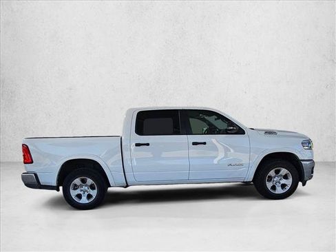 Used 2025 RAM 1500 Big Horn AWD/4WD image 4