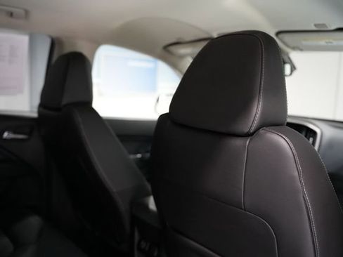 Used 2019 Chevrolet Colorado Z71 w/ Z71 Midnight Edition image 18