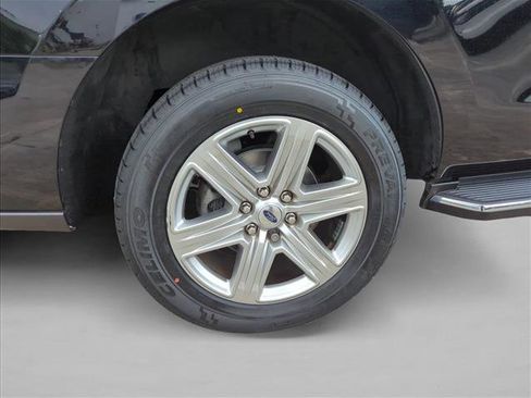 Used 2019 Ford Expedition XLT w/ Equipment Group 202A image 30