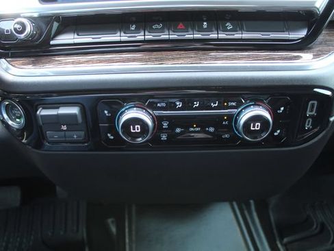 Used 2024 GMC Sierra 2500 SLE w/ SLE Value Package; AWD/4WD image 28