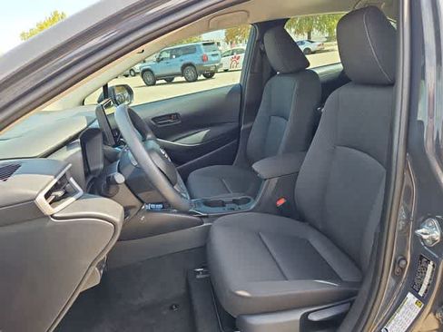 Used 2026 Toyota Corolla LE FWD image 14