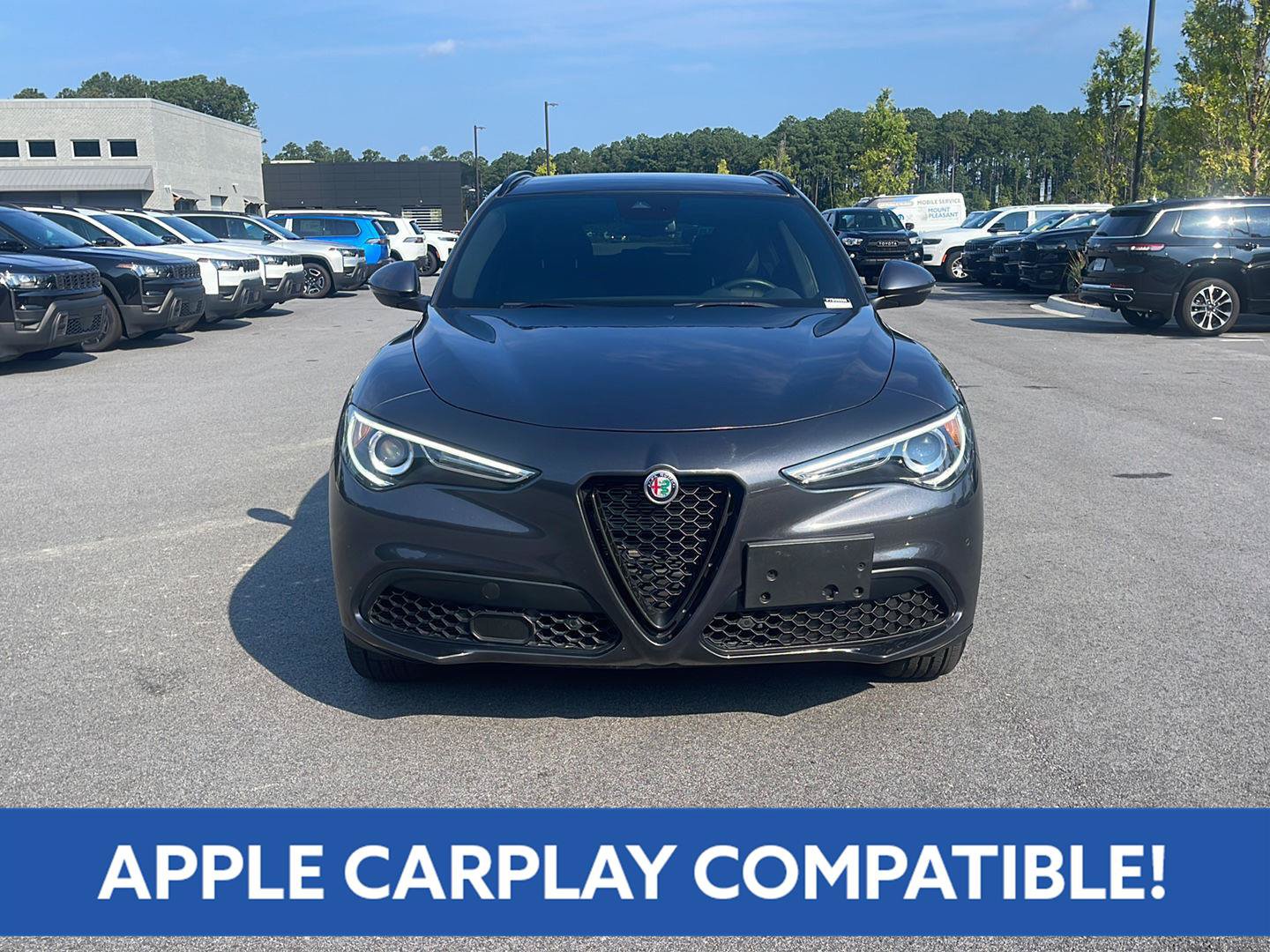 Used 2023 Alfa Romeo Stelvio Sprint AWD/4WD image 2
