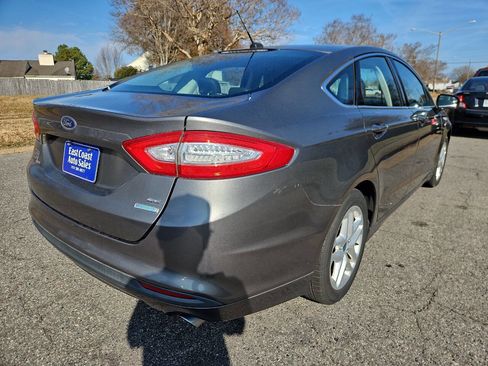 Used 2013 Ford Fusion SE image 7