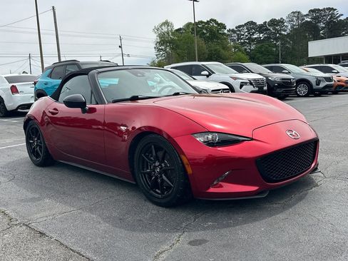 Used 2020 MAZDA MX-5 Miata Sport image 4