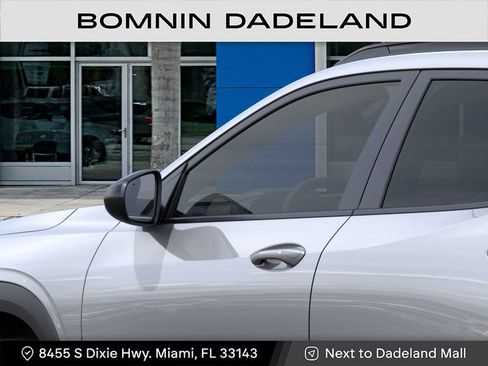 New 2026 Chevrolet Trax RS w/ Sunroof Package image 13