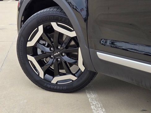 Used 2023 Kia Telluride S FWD image 33