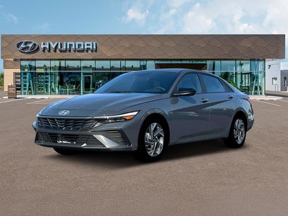 New 2025 Hyundai Elantra SEL