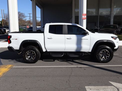 Used 2026 Chevrolet Colorado ZR2 image 11