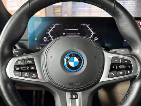 Used 2023 BMW i4 eDrive40 w/ M Sport Package image 30