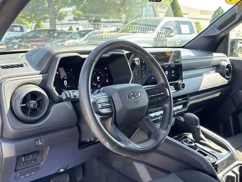 Certified 2024 Chevrolet Colorado Trail Boss w/ Technology Package AWD/4WD image 24
