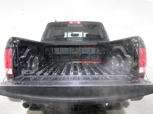 Used 2019 RAM 1500 Big Horn image 16