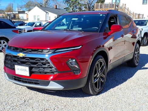 Used 2025 Chevrolet Blazer LT w/ Convenience Package image 3