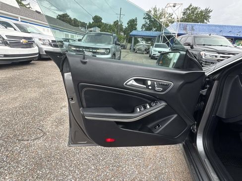 Used 2019 Mercedes-Benz CLA 250 image 21