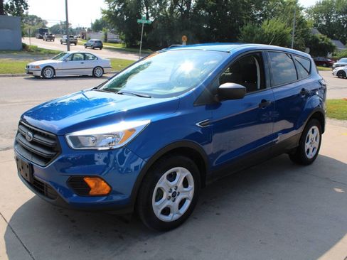 Used 2017 Ford Escape S FWD image 4