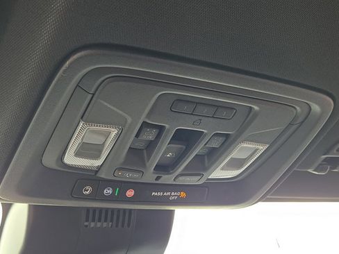 Used 2026 GMC Sierra 2500 AT4 image 31