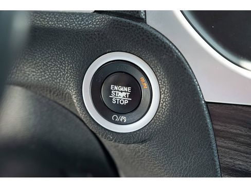 Used 2022 Chrysler 300 Touring L w/ Safetytec Plus Group RWD image 27